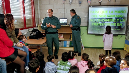 La Guardia Civil transmite pasión por la naturaleza